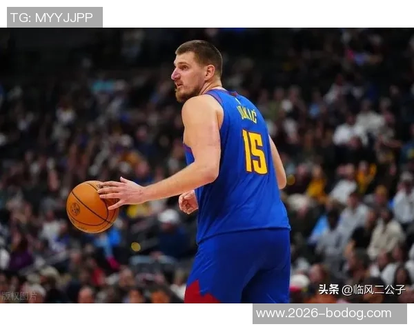 约基奇半场表现惊艳11投7中斩获17分10篮板5助攻1盖帽 约基奇半场表现惊艳11投7中斩获17分10篮板5助攻1盖帽