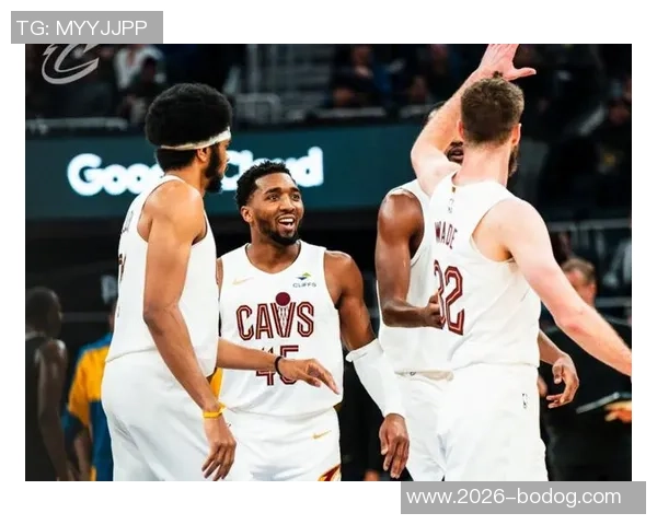 米切尔下半场表现低迷12投仅5中全场仅得15分球队遭遇失利 米切尔下半场表现低迷12投仅5中全场仅得15分球队遭遇失利